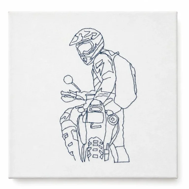 Retrato en línea continua del motorista bordado a mano sobre lienzo